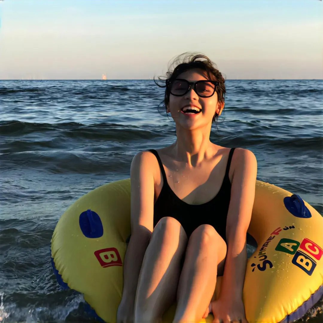金色苏西 海报