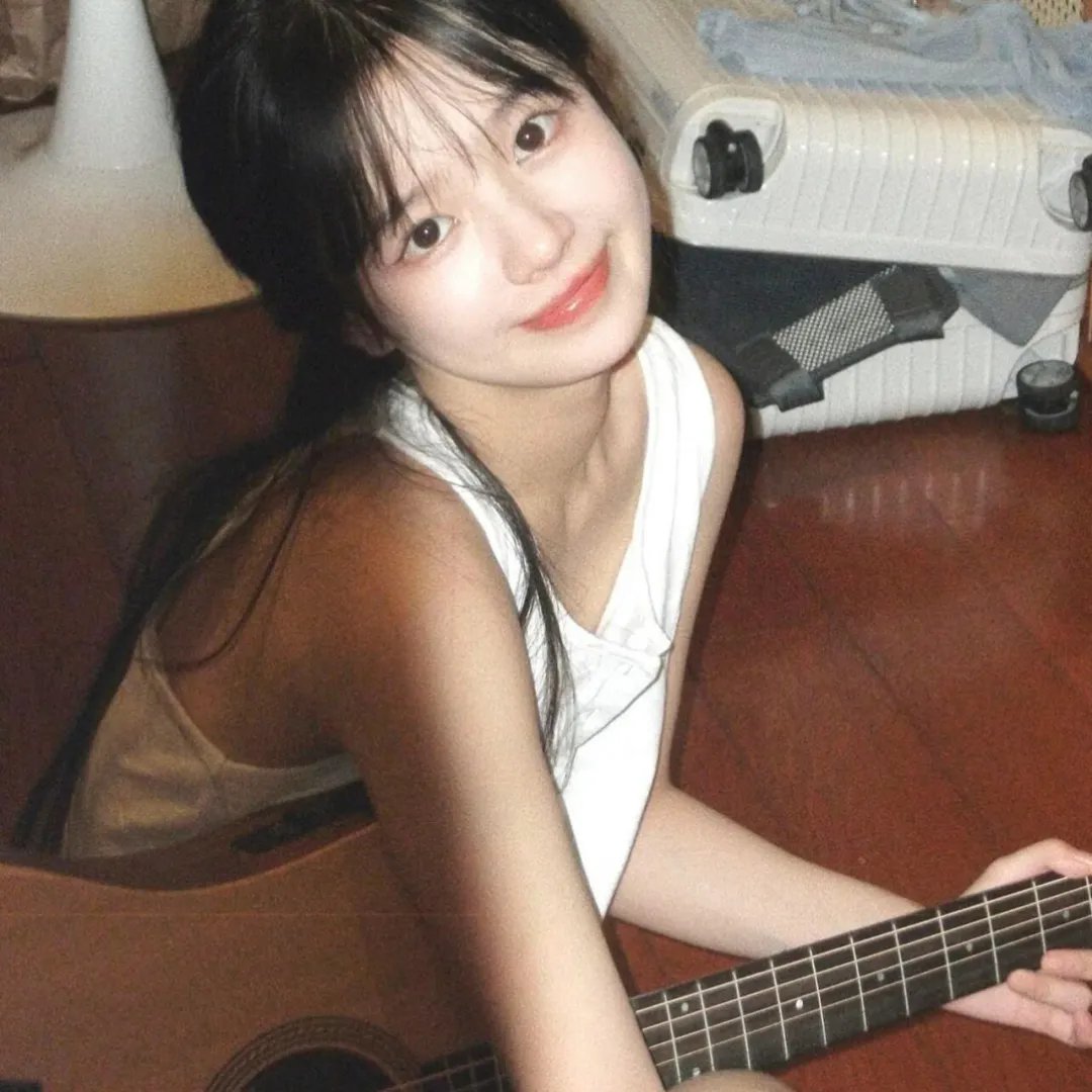 盲柳与睡女 海报